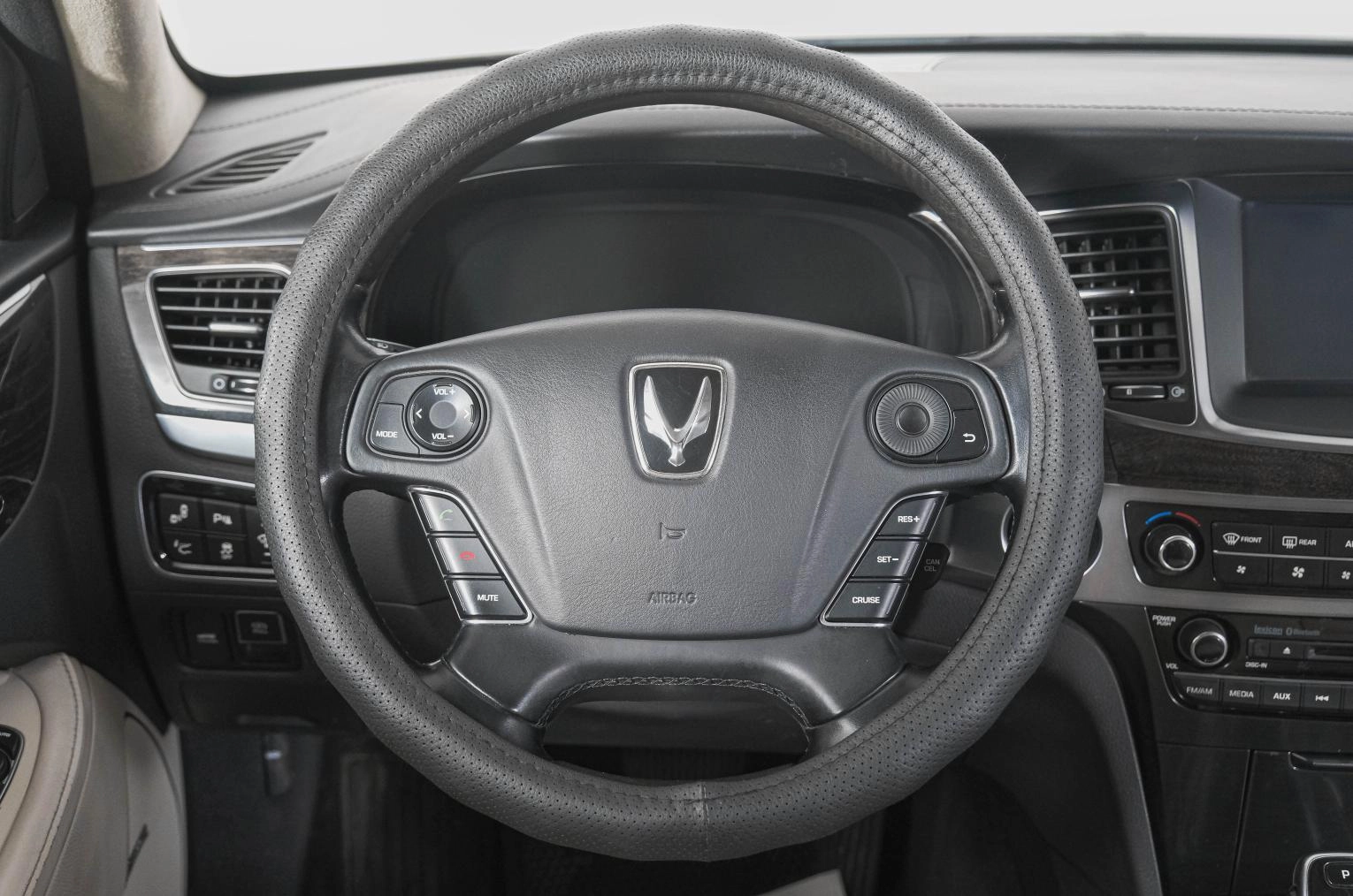 Hyundai Equus 15 из 28
