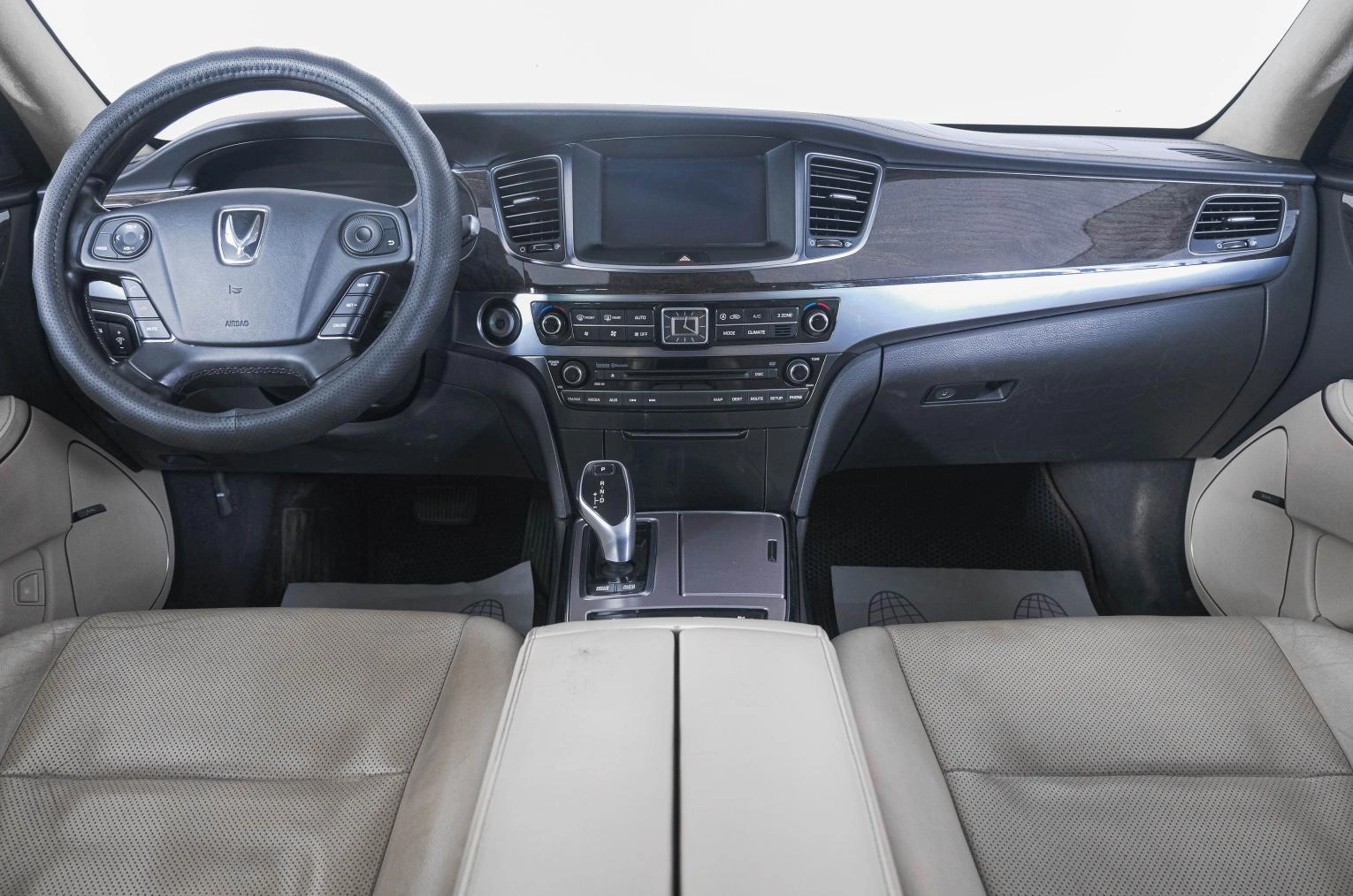 Hyundai Equus 13 из 28