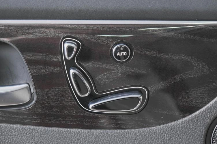 Hyundai Equus 25 из 28