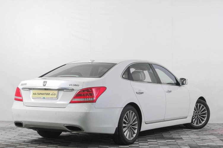 Hyundai Equus 6 из 6