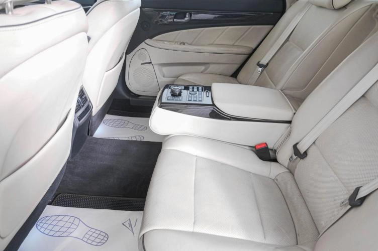 Hyundai Equus 9 из 28