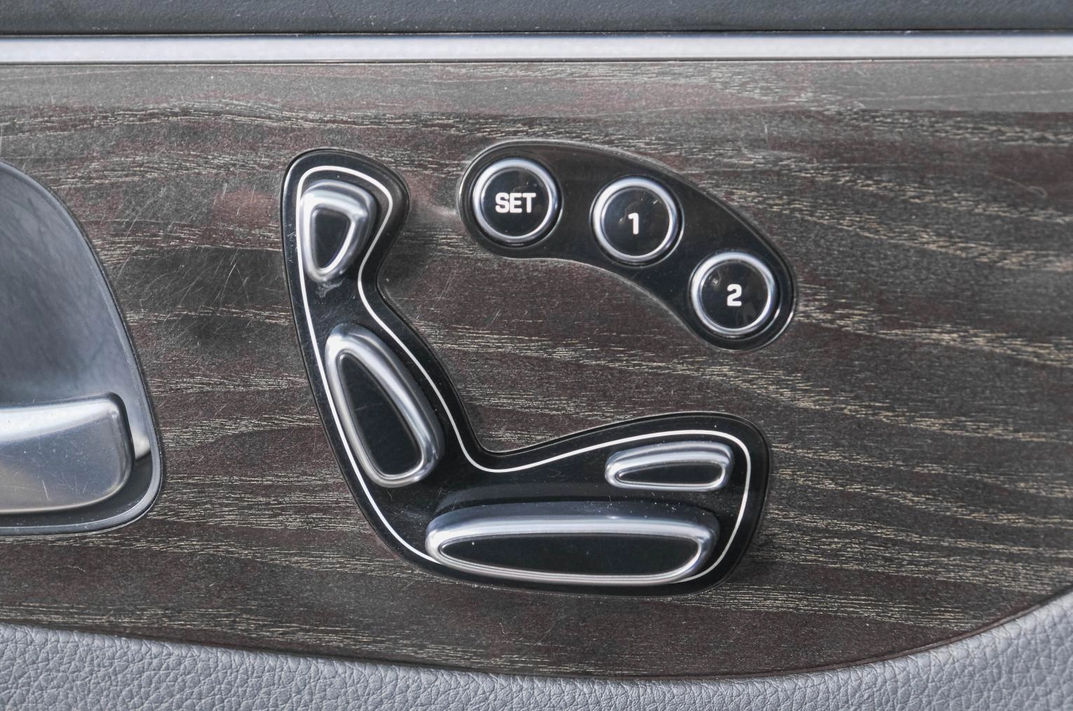 Hyundai Equus 22 из 28