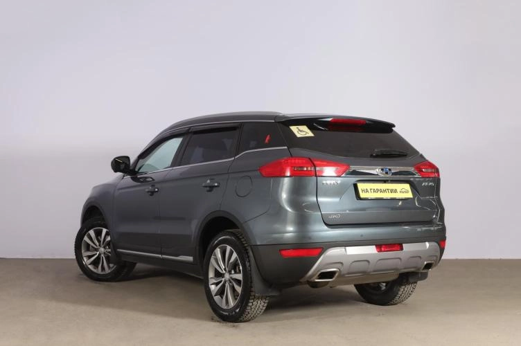Geely Atlas 6 из 6
