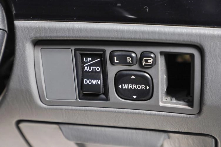 Toyota Allion 8 из 16