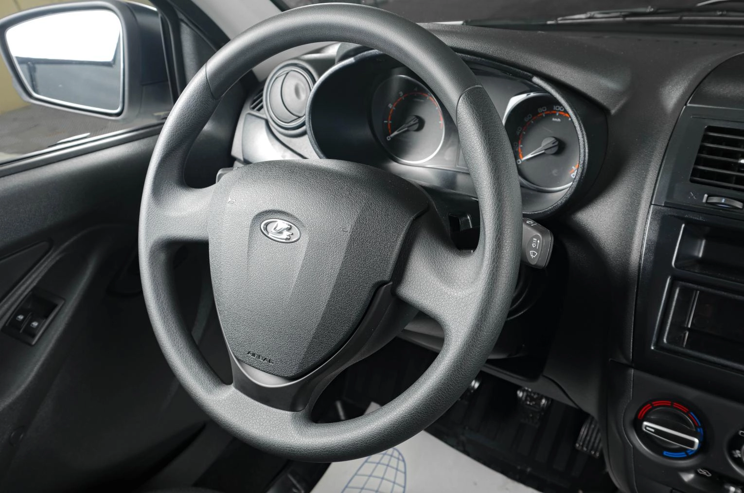 ВАЗ (LADA) Granta 11 из 17