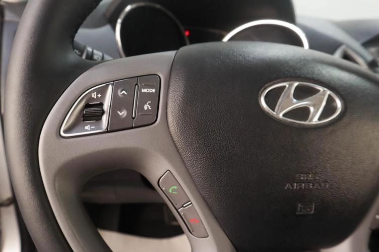 Hyundai ix35 11 из 17