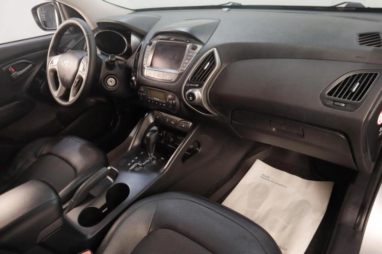 Hyundai ix35 9 из 17