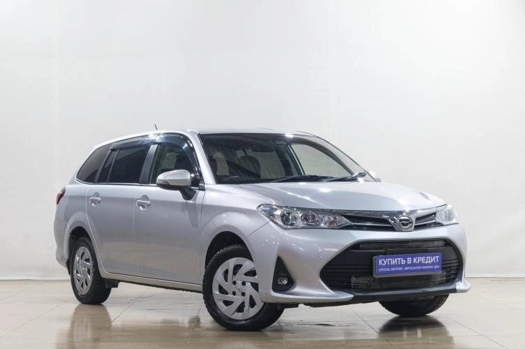 Toyota Corolla Fielder 1 из 6