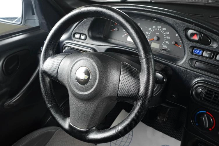 Chevrolet Niva 11 из 16