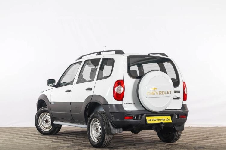 Chevrolet Niva 4 из 6