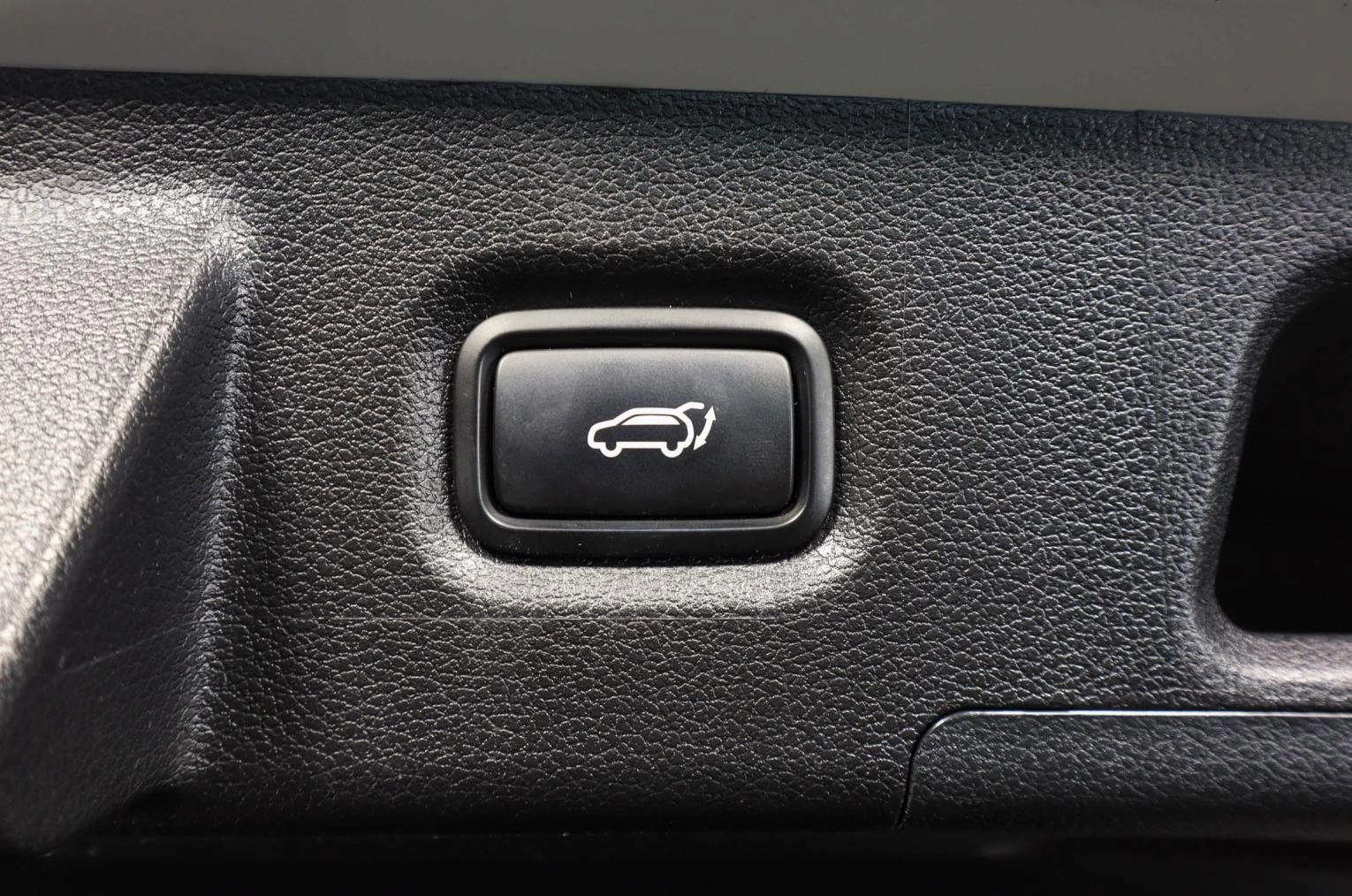 Hyundai Santa Fe 8 из 26