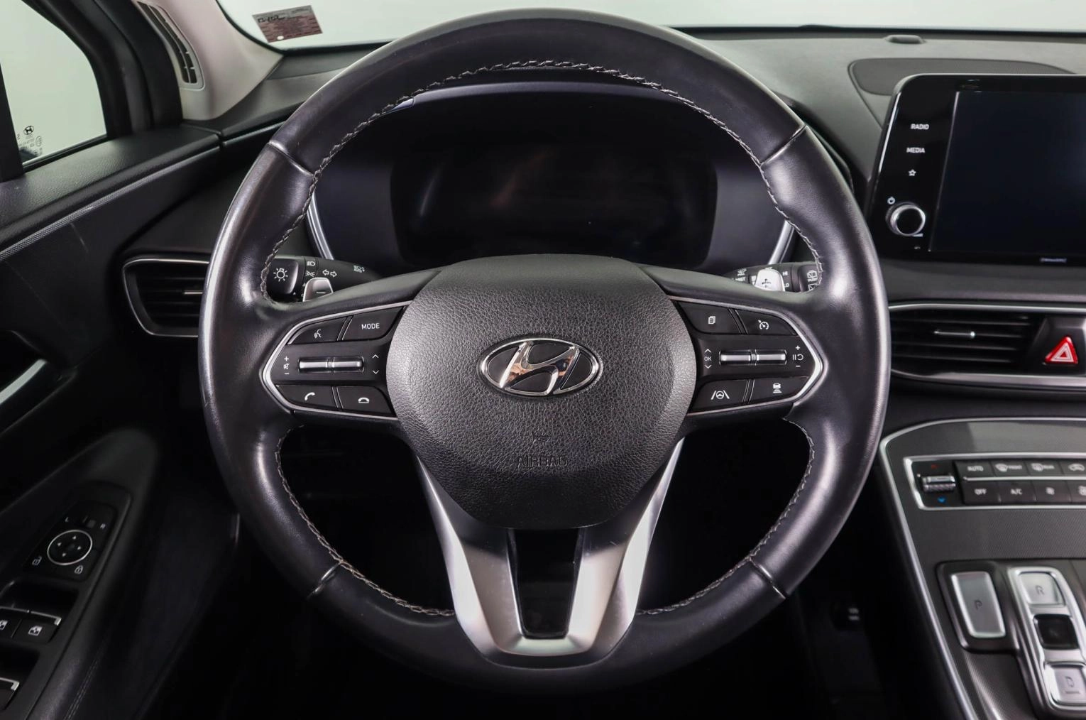 Hyundai Santa Fe 17 из 26