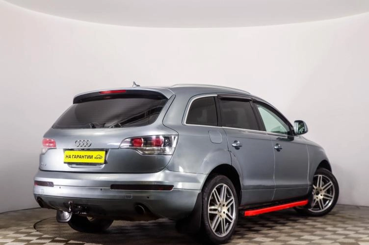 Audi Q7 4 из 6