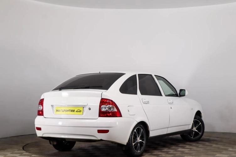 ВАЗ (LADA) Priora 4 из 6