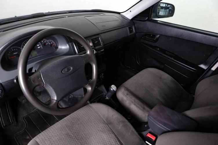ВАЗ (LADA) Priora 7 из 21