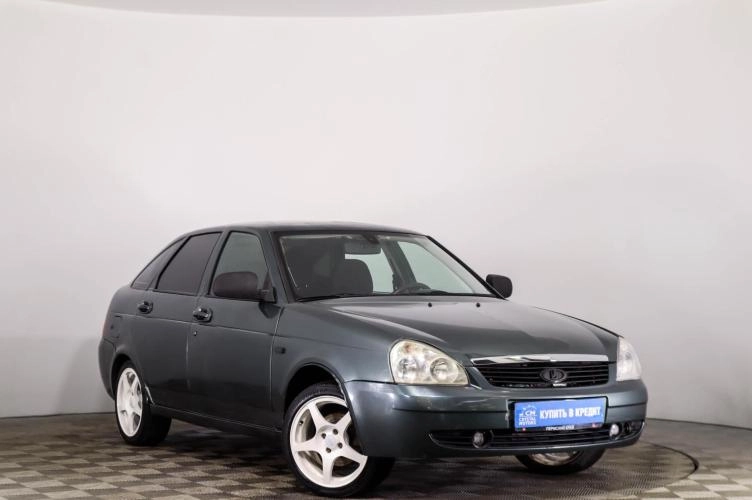 ВАЗ (LADA) Priora 1 из 6