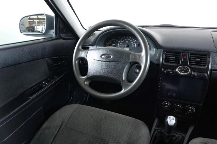 ВАЗ (LADA) Priora 11 из 21