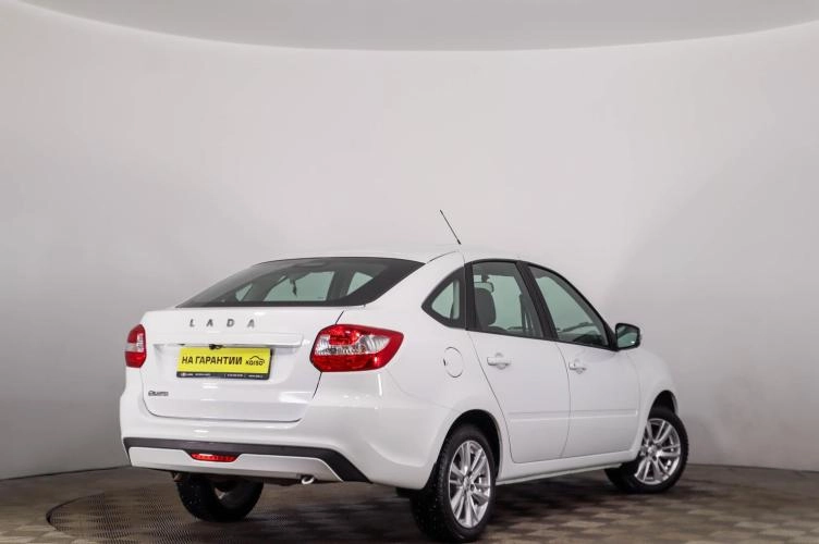 ВАЗ (LADA) Granta 4 из 6