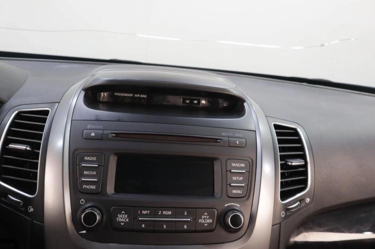KIA Sorento 12 из 16