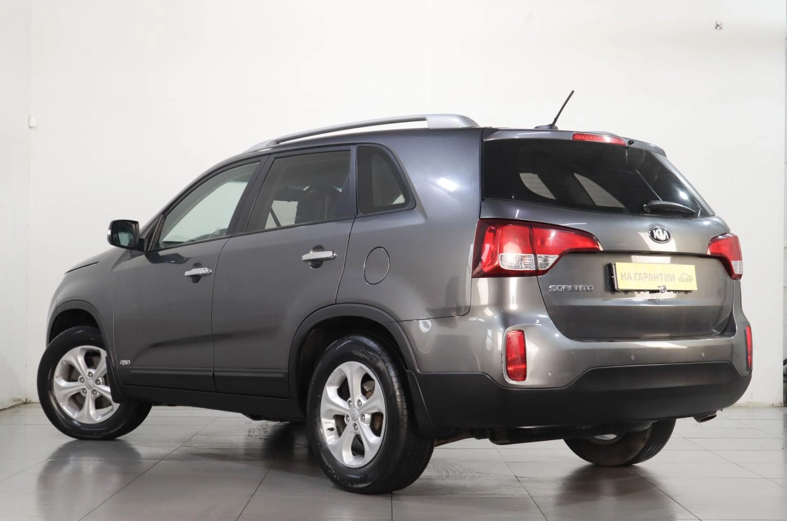 KIA Sorento 4 из 16