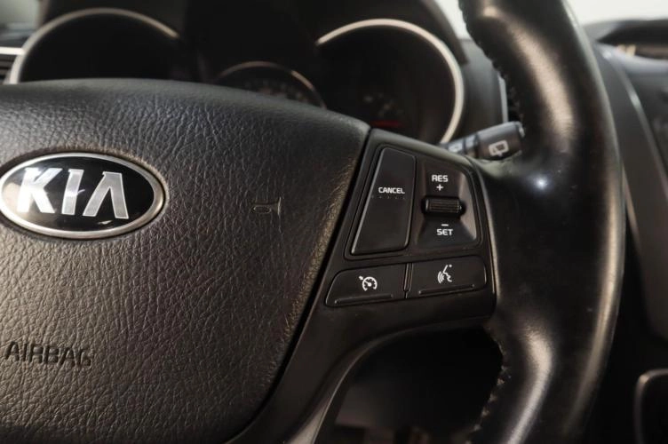 KIA Sorento 10 из 16