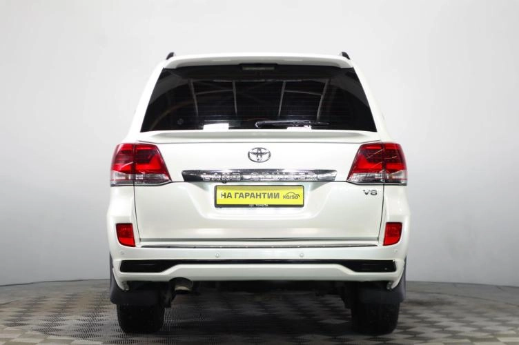 Toyota Land Cruiser 5 из 6