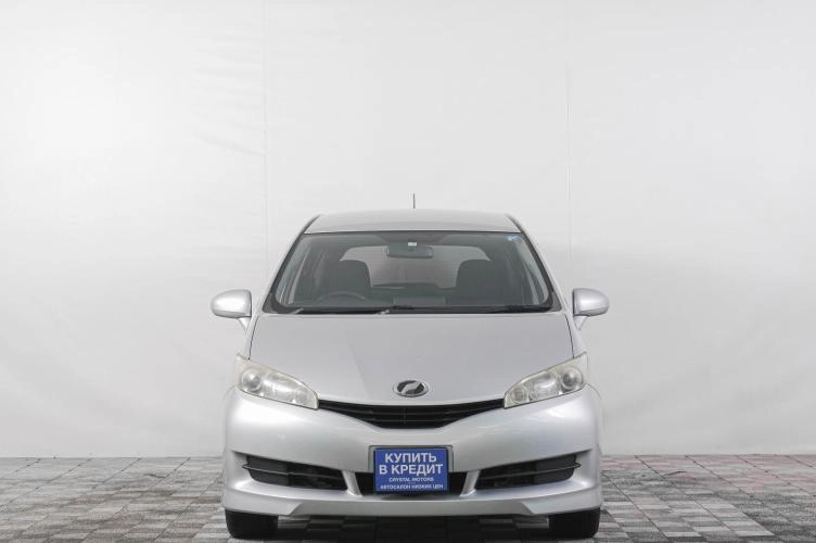 Toyota Wish 2 из 6