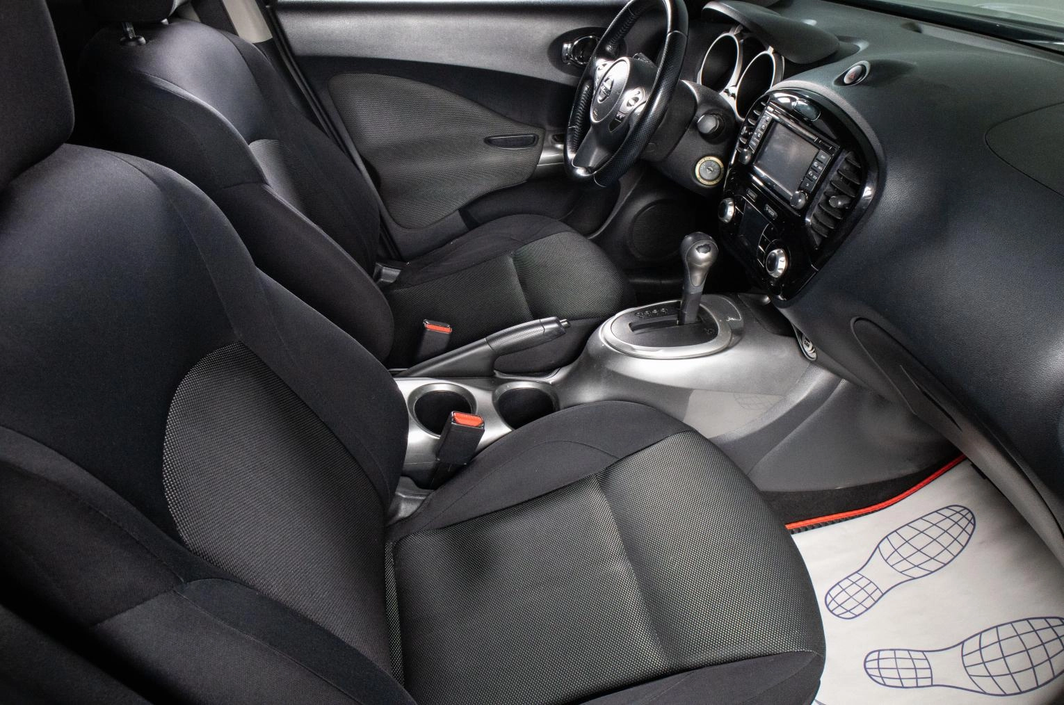 Nissan Juke 9 из 16