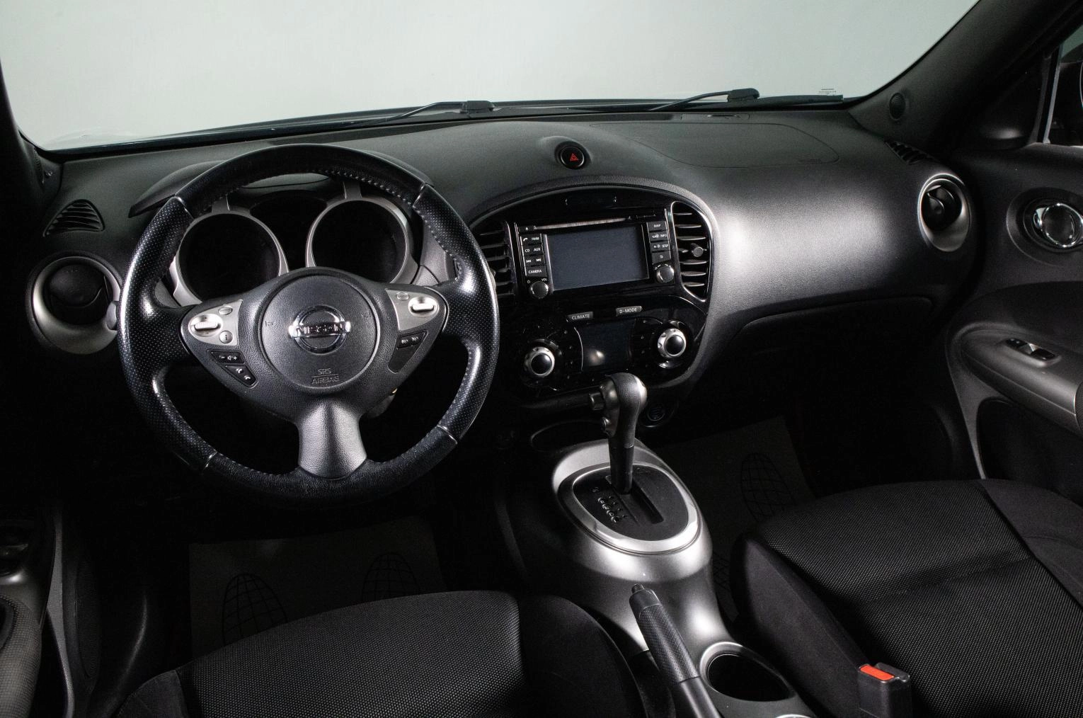 Nissan Juke 10 из 16