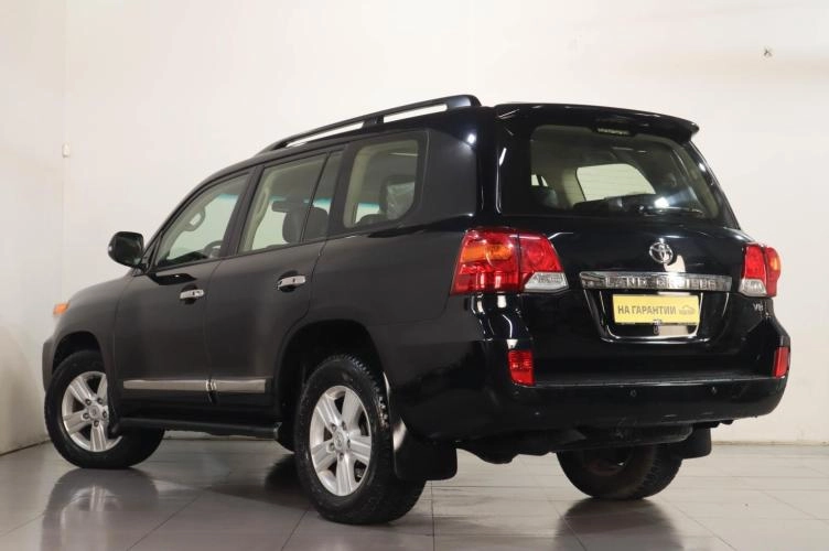 Toyota Land Cruiser 6 из 6