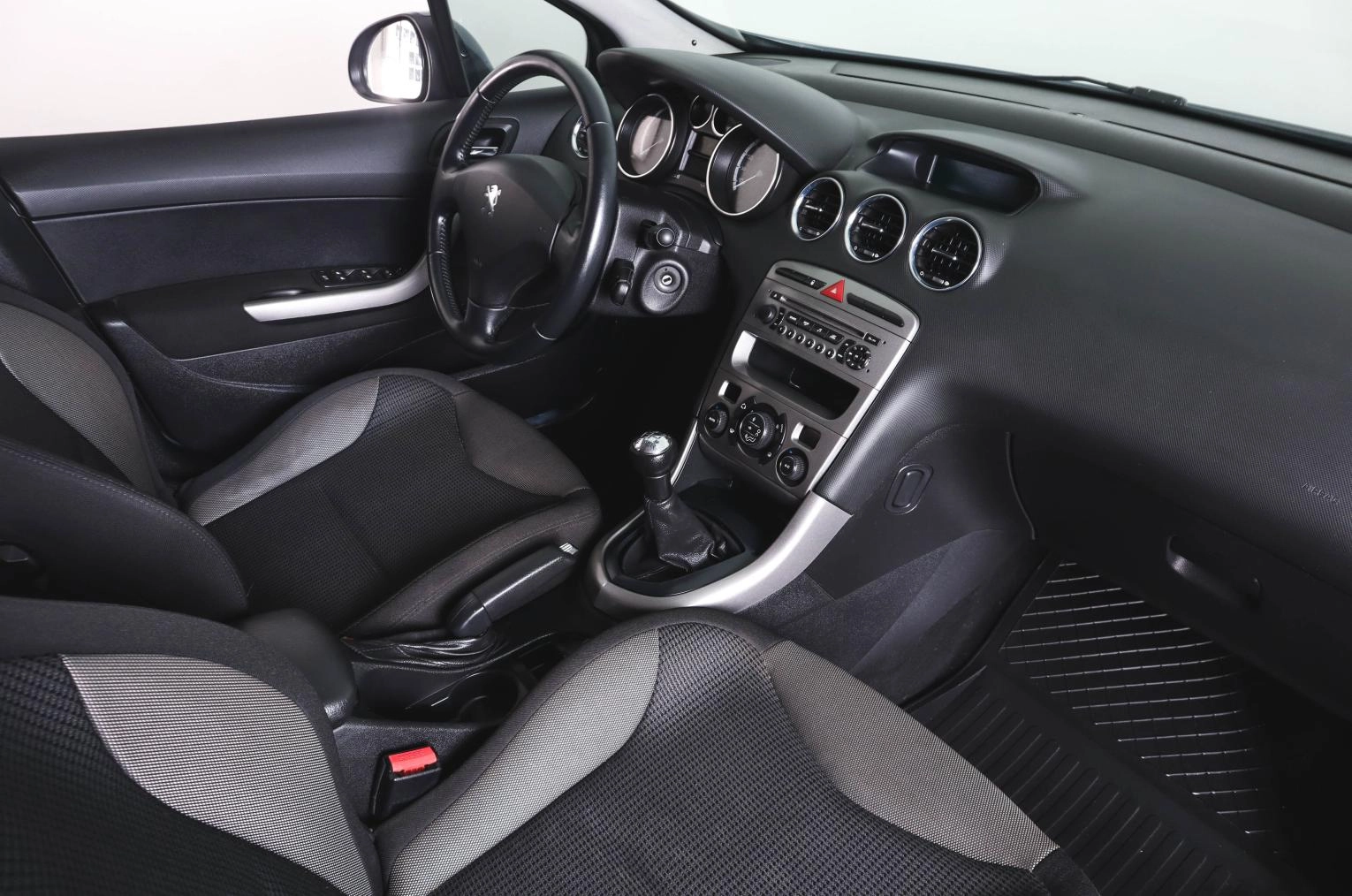 Peugeot 308 11 из 22