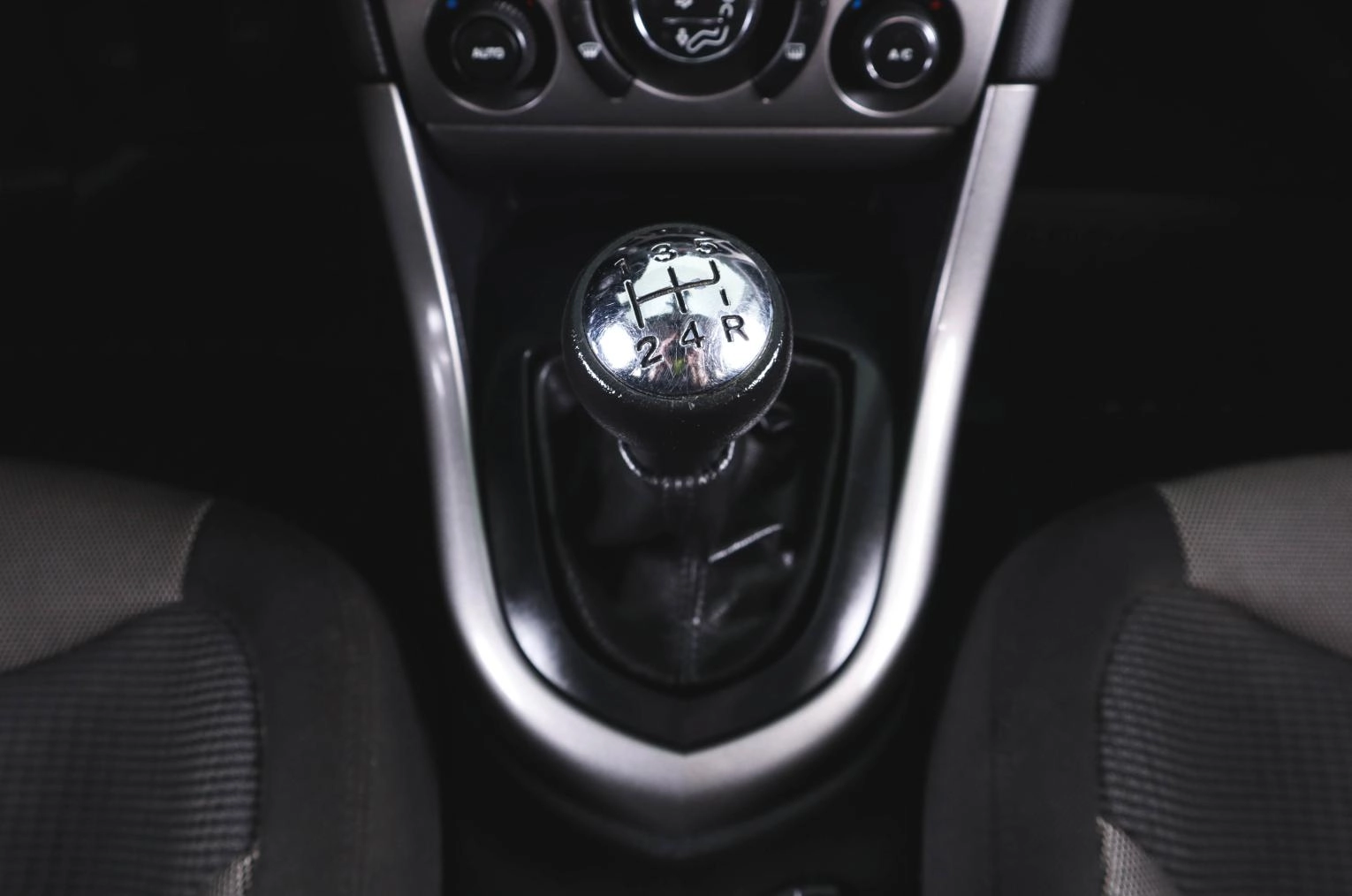 Peugeot 308 18 из 22
