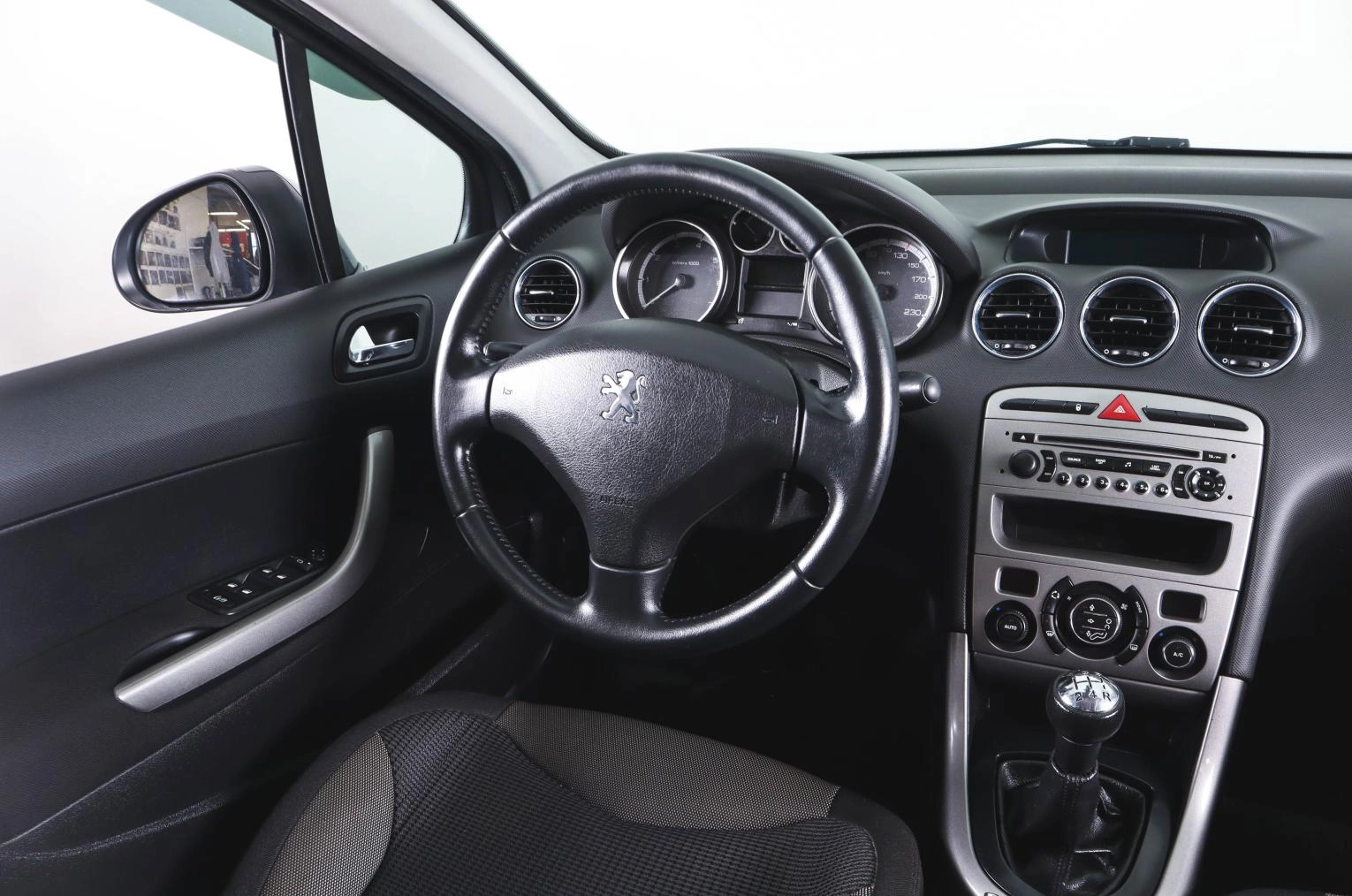 Peugeot 308 12 из 22