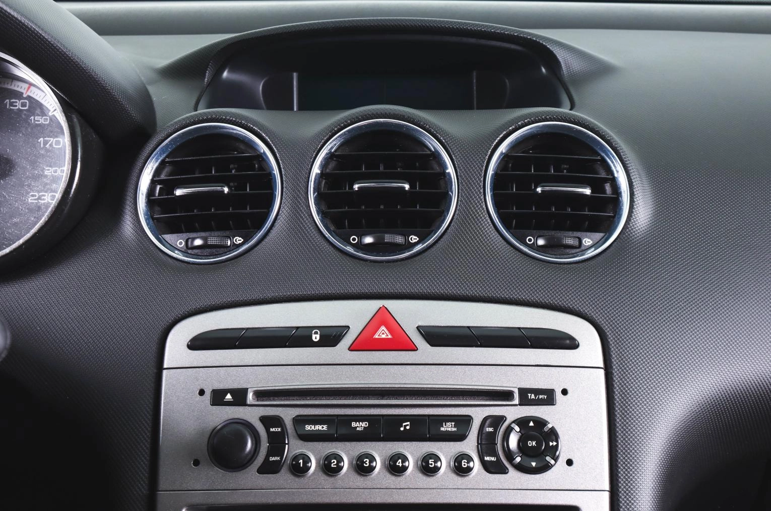 Peugeot 308 16 из 22