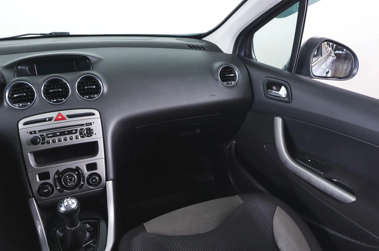 Peugeot 308 14 из 22