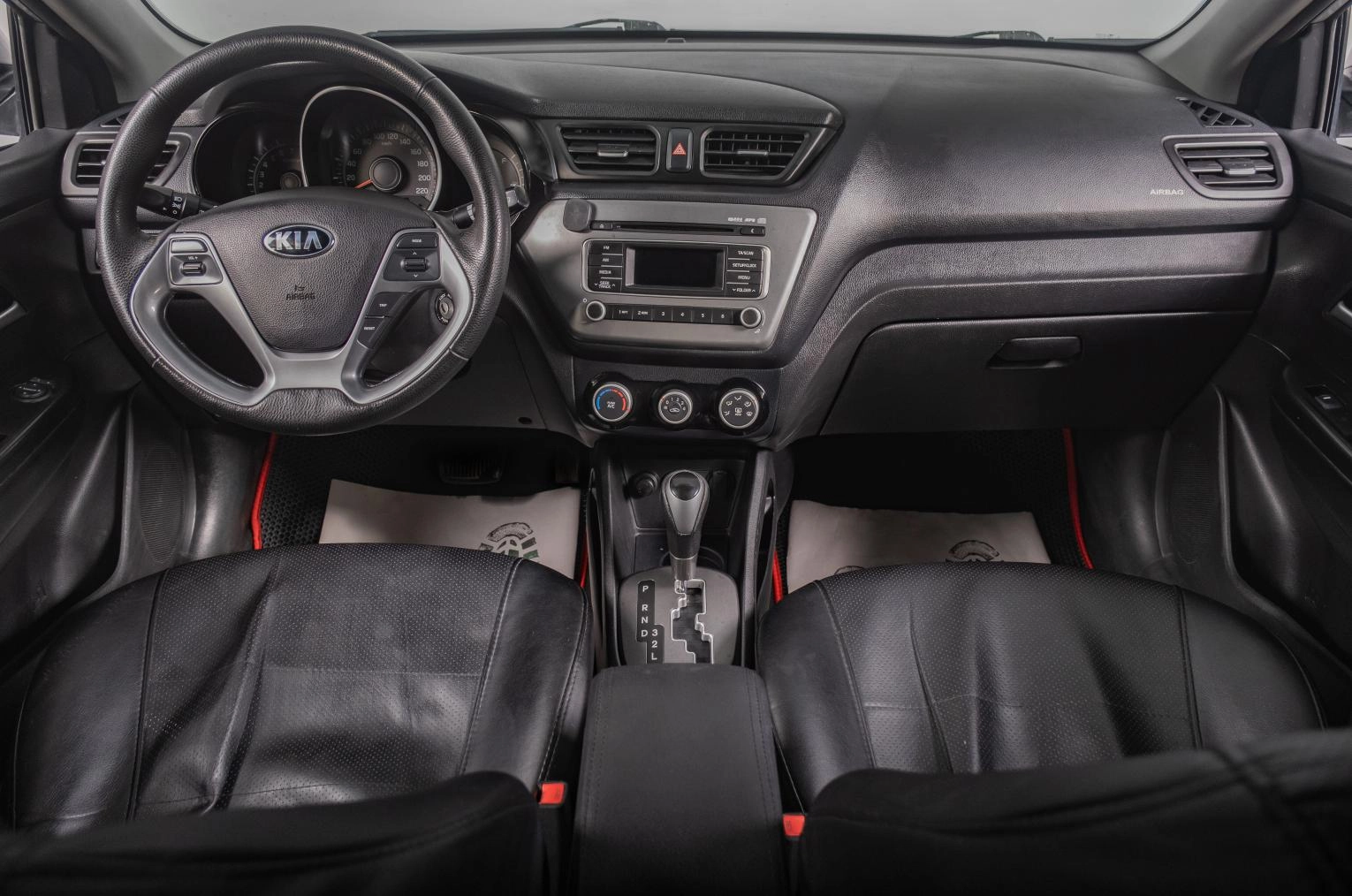 KIA Rio 10 из 18
