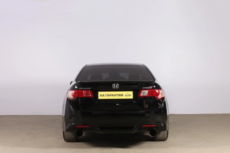 Honda Accord Type S 5 из 6