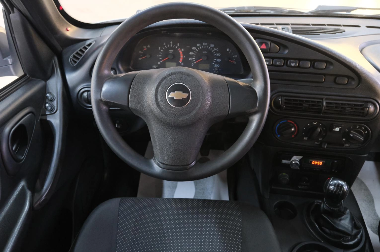 Chevrolet Niva 14 из 20