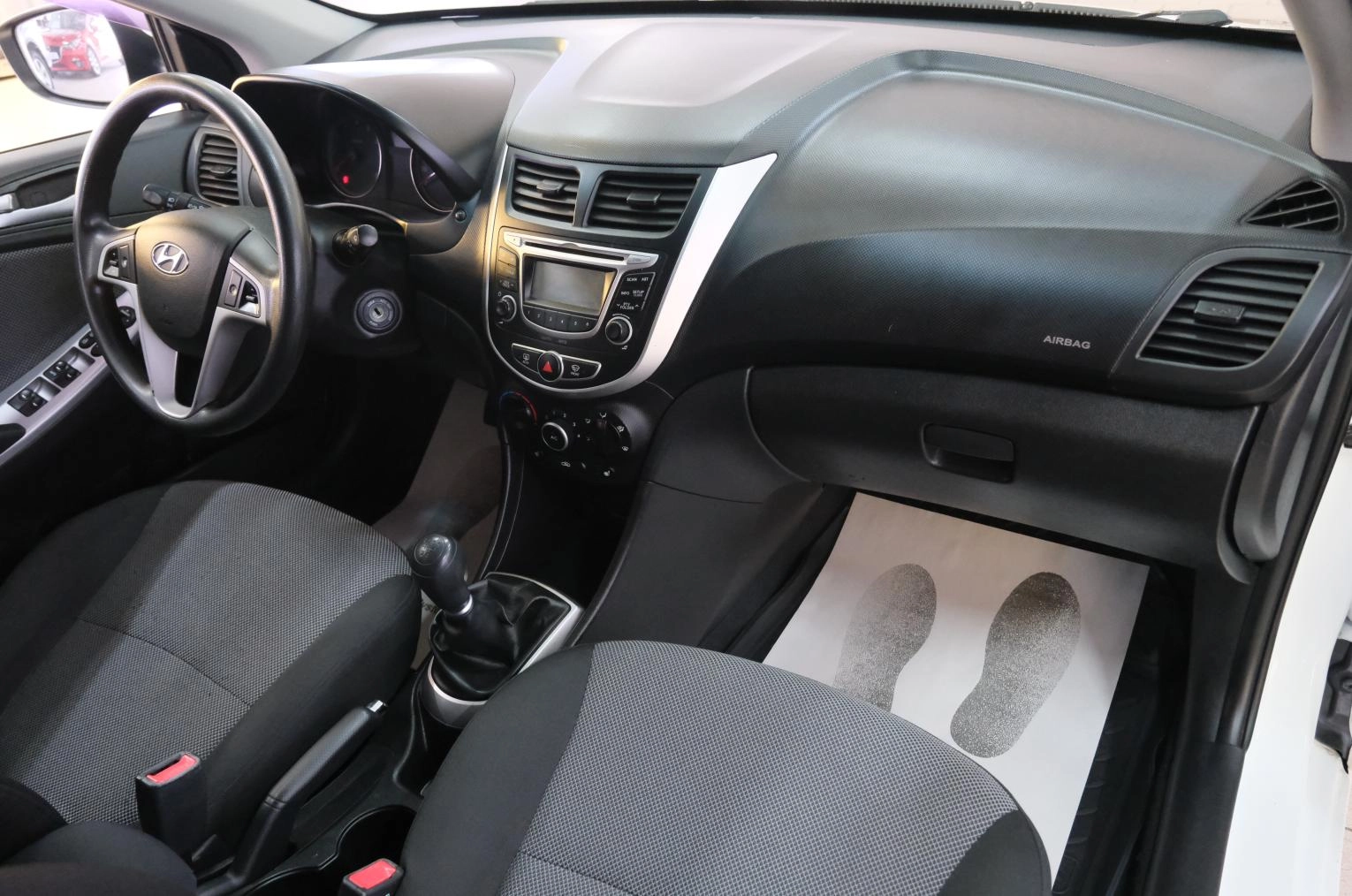 Hyundai Solaris 17 из 21