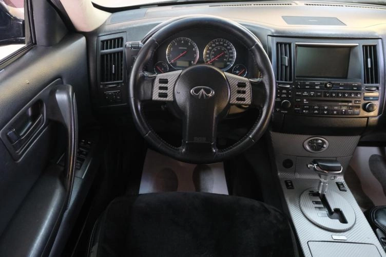 Infiniti FX45 13 из 24