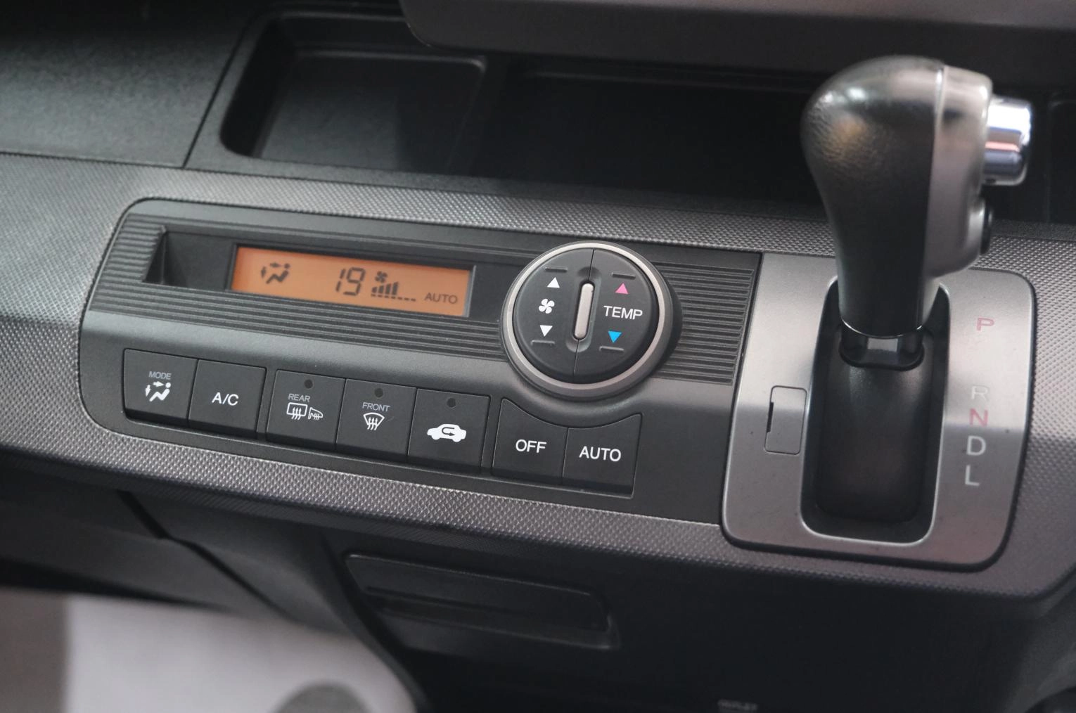 Honda Freed 14 из 20