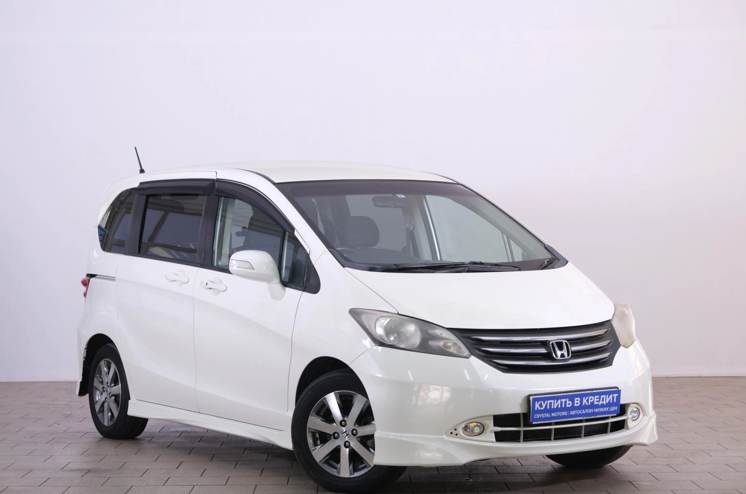 Honda Freed 1 из 20