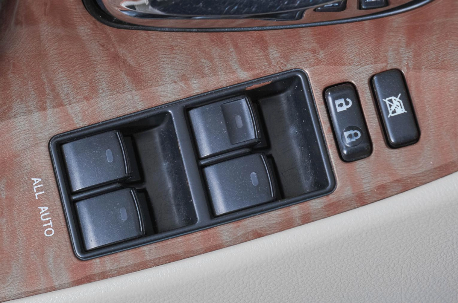 Toyota Camry 24 из 24