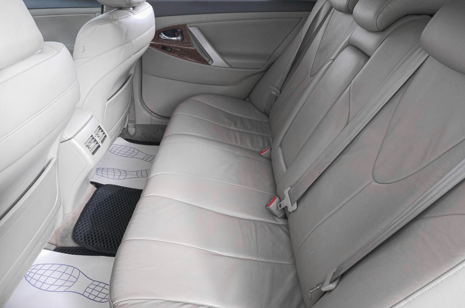 Toyota Camry 9 из 24