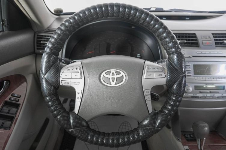 Toyota Camry 15 из 24