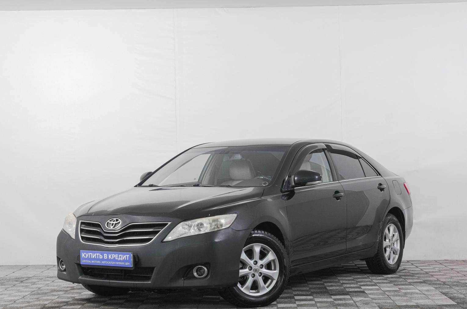 Toyota Camry 3 из 24