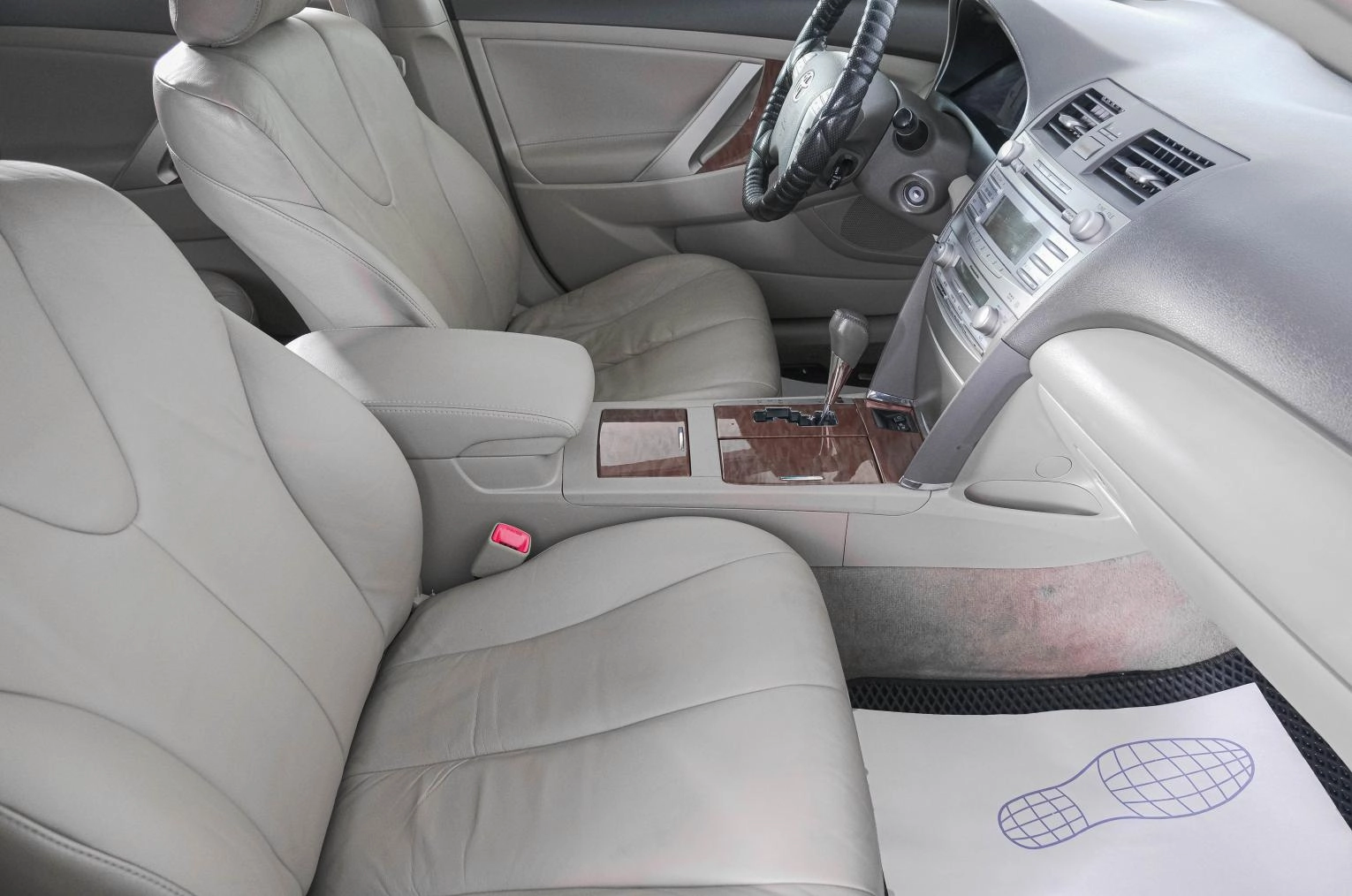 Toyota Camry 11 из 24