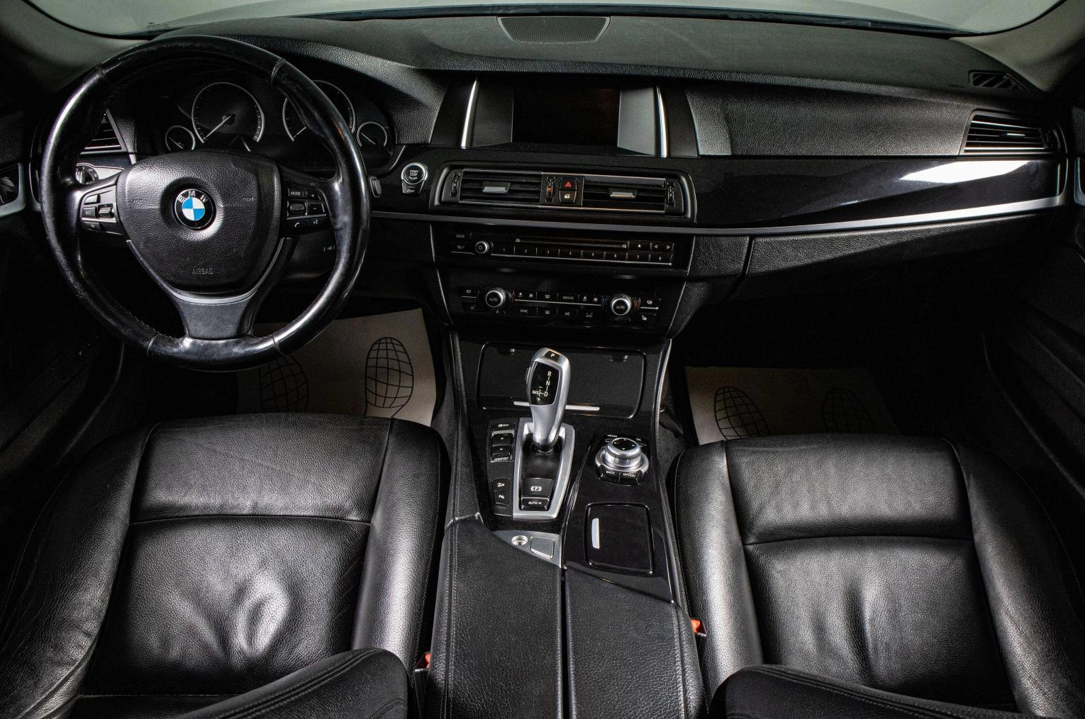 BMW 5 серия 13 из 17