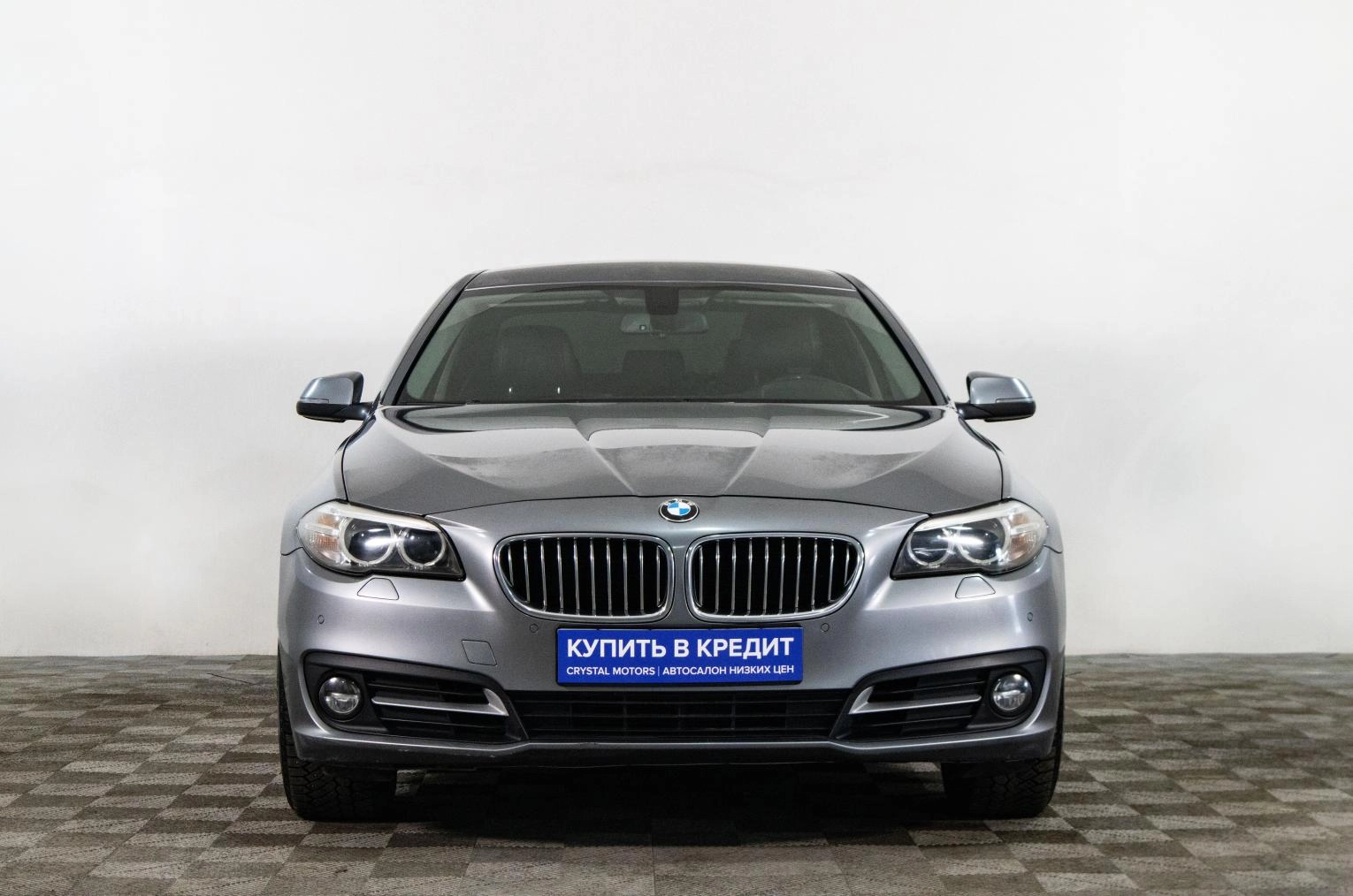 BMW 5 серия 2 из 17