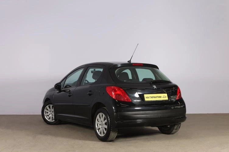 Peugeot 207 4 из 6